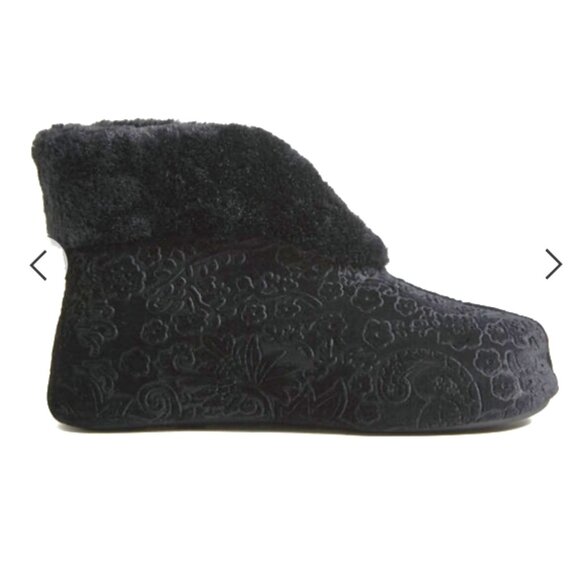 Dearfoams Women's Embossed Velour Bootie Memory Foam Slippers (Medium 7-… - Picture 1 of 11